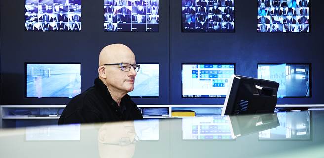 Videoovervågning af depotrum og området omkring BOXIT BOXIT personale holder øje med videoovervågningen