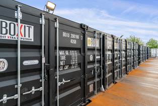 Fleksibel lagerplads med containere Containerlager