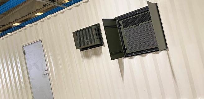 Dør og køleanlæg monteret i 40 fod container Container med dør og ekstra køleanlæg