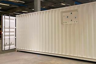 Lavere temperatursvingninger grundet brug af hvid off-shore C5 maling Hvidmalet container med off-shore C5 maling